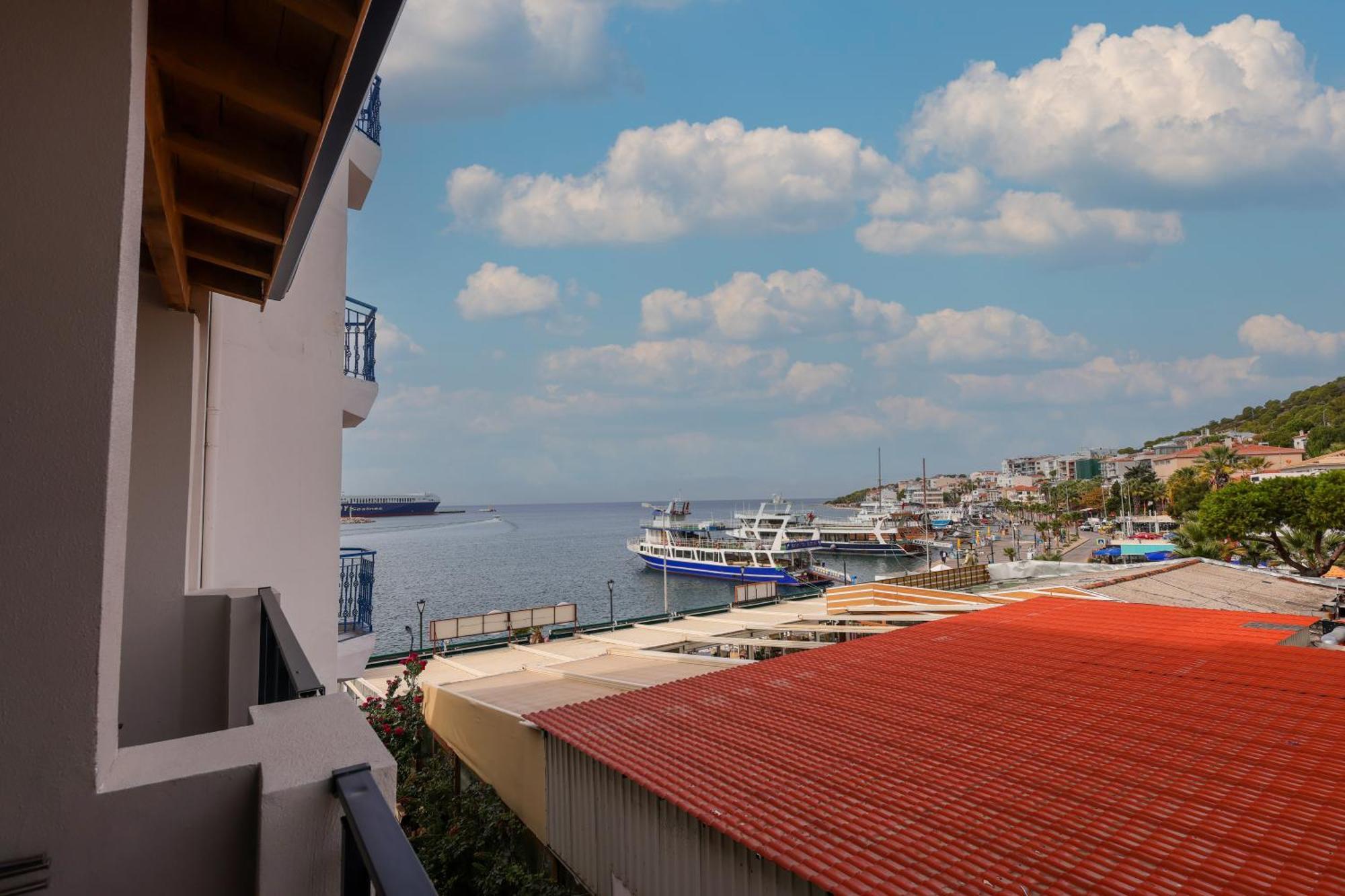 Ertan Otel Çeşme Exterior foto